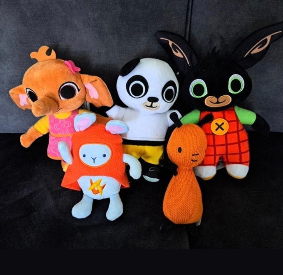Bing,
Sula,
Flop,
Pando
en Hoppity, Kinderen en Baby's, Speelgoed | Knuffels en Pluche, Ophalen, Zo goed als nieuw, Overige typen