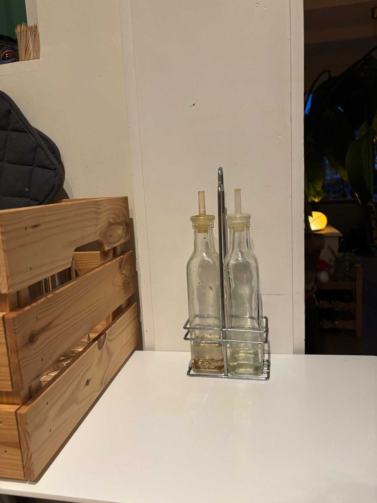 Olie- en azijnstel met twee glazen flessen, Ophalen, Overige merken, Glas, Overige typen