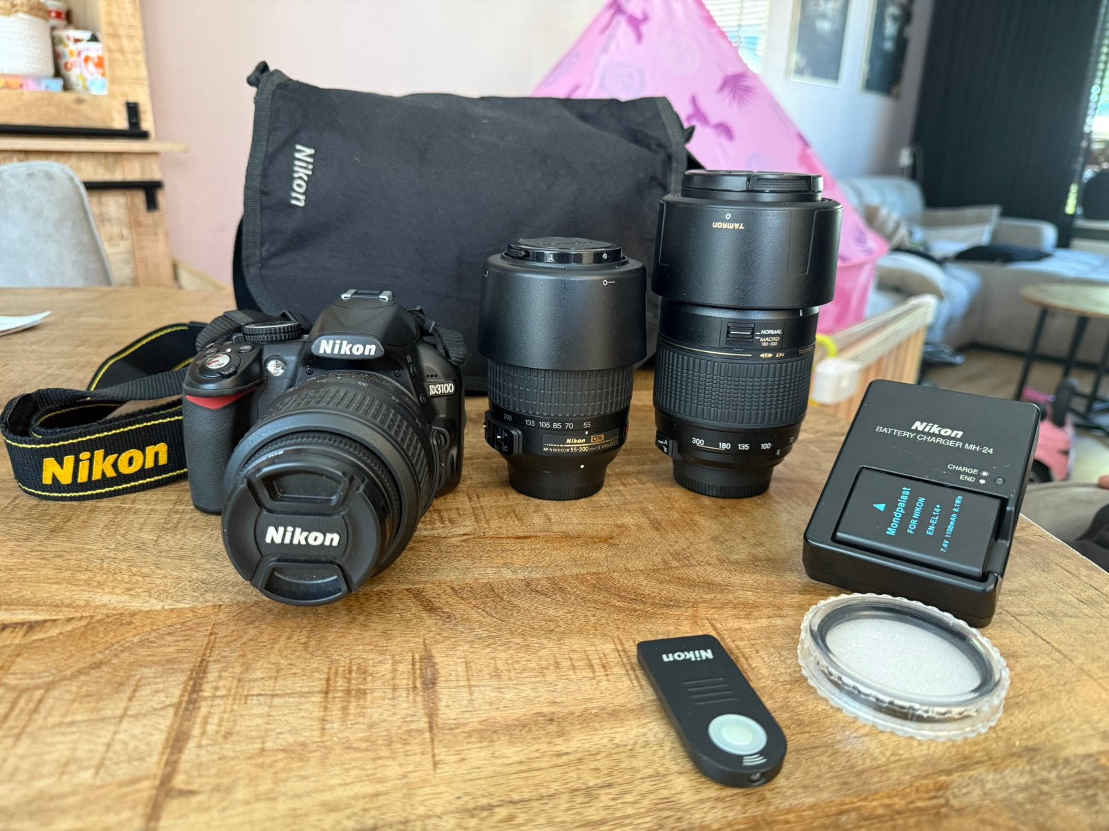 Nikon D3100 complete fotocamera set – 3 lenzen + accessoires, Ophalen, Spiegelreflex, Nikon, Screenprotector