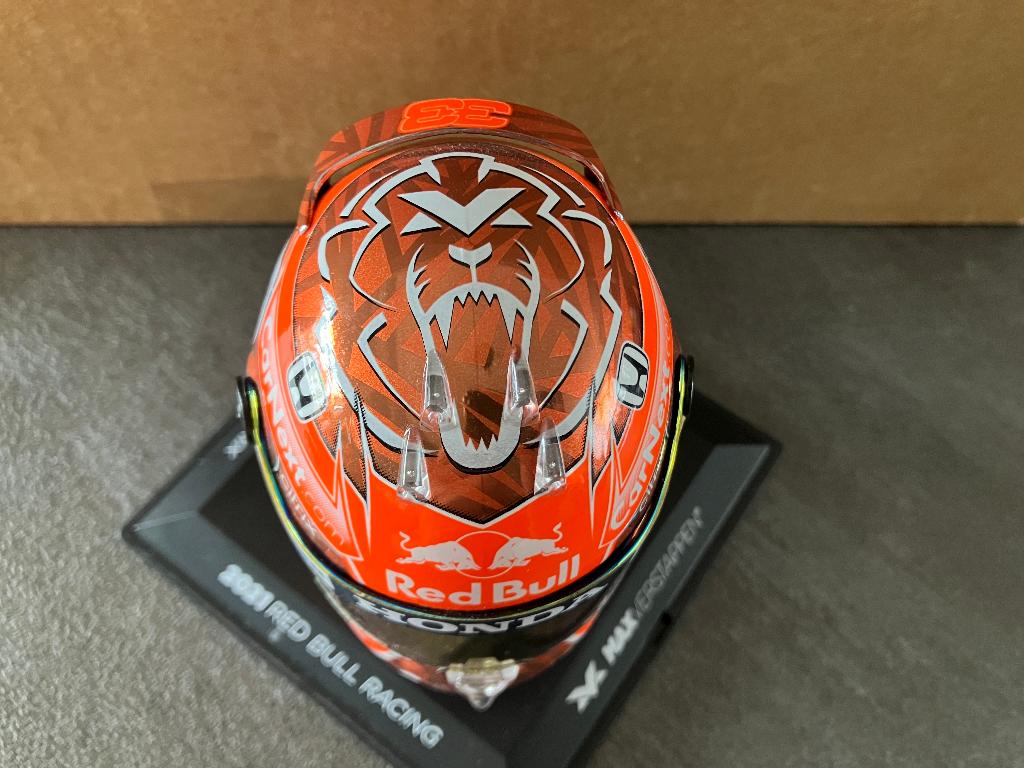 ✅ Max Verstappen 1:4 helm 2021 Belgium GP Red Bull RB16B, Verzamelen, Automerken, Motoren en Formule 1, Ophalen of Verzenden, Nieuw