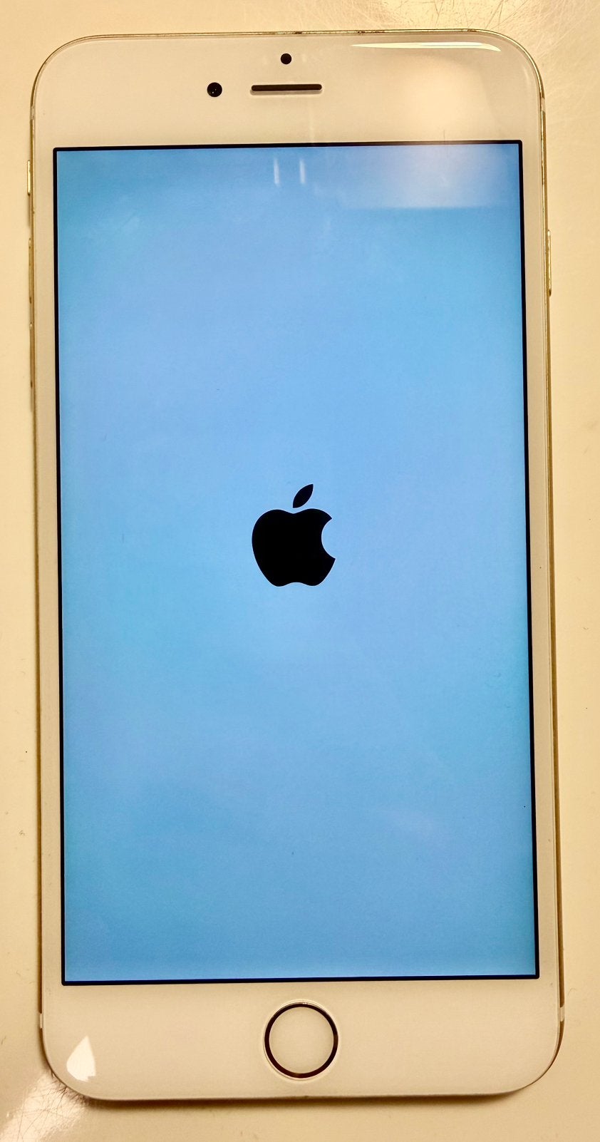 Iphone 6 Plus - Goud - 64 GB - batterij vervangen, Ophalen of Verzenden, 64 GB, Zonder simlock, Niet werkend