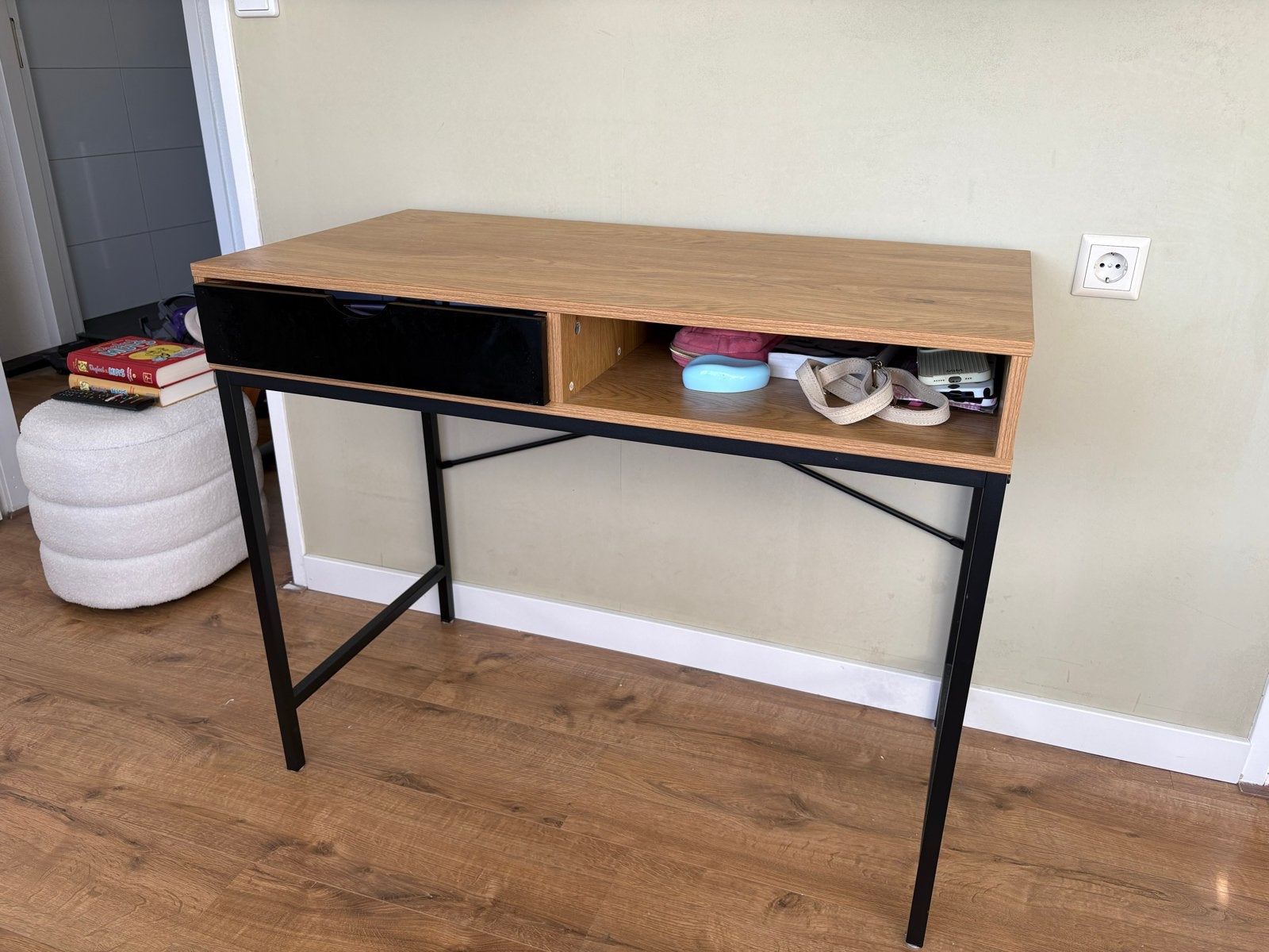 Bureau/make-up tafel met lade en opbergvak, Ophalen, Overige typen, Met lades, Spaanplaat of MDF