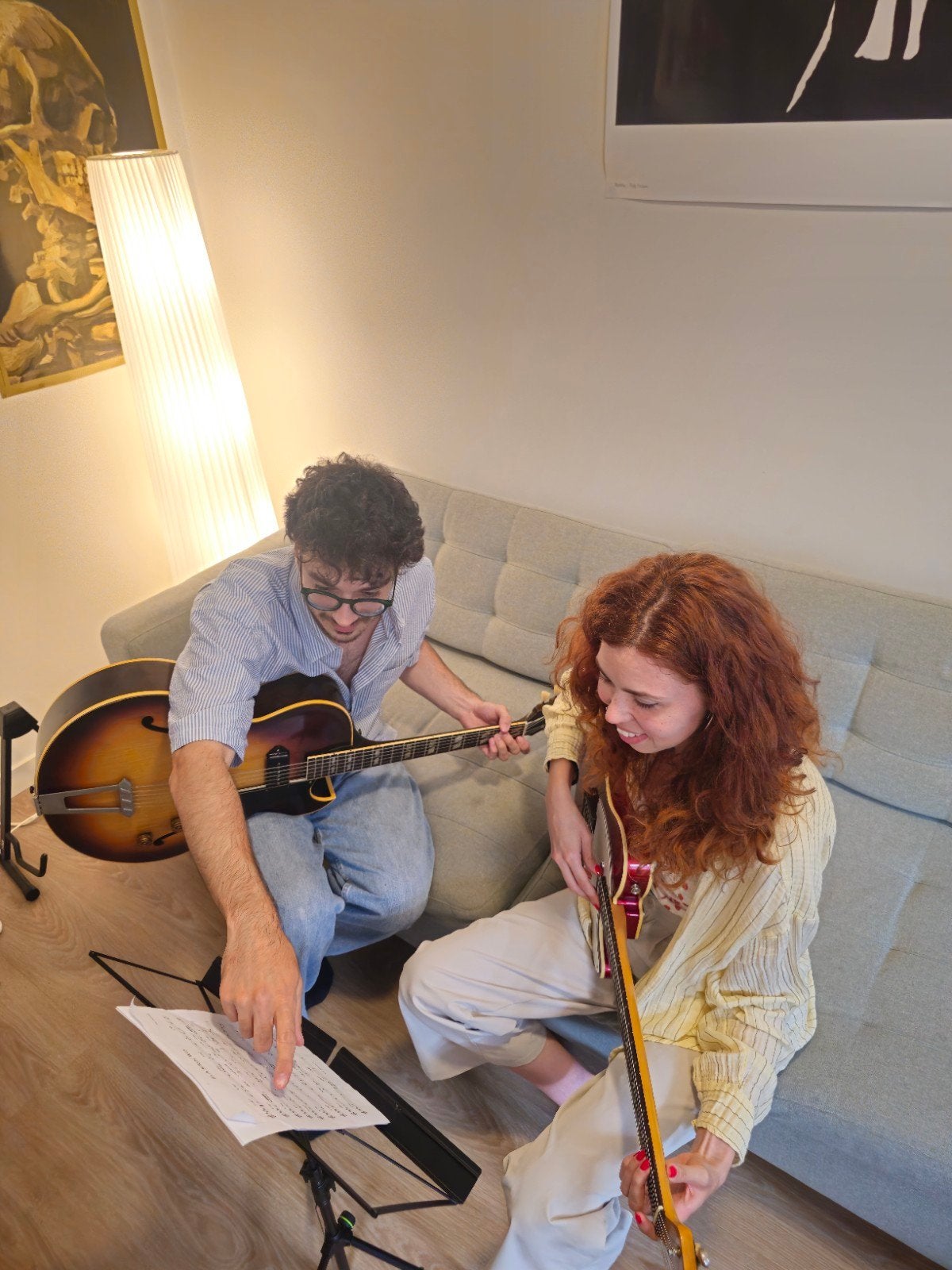 Gitaarles Amsterdam - aan huis of online | Guitar Lessons, Komt aan huis, Snaarinstrumenten