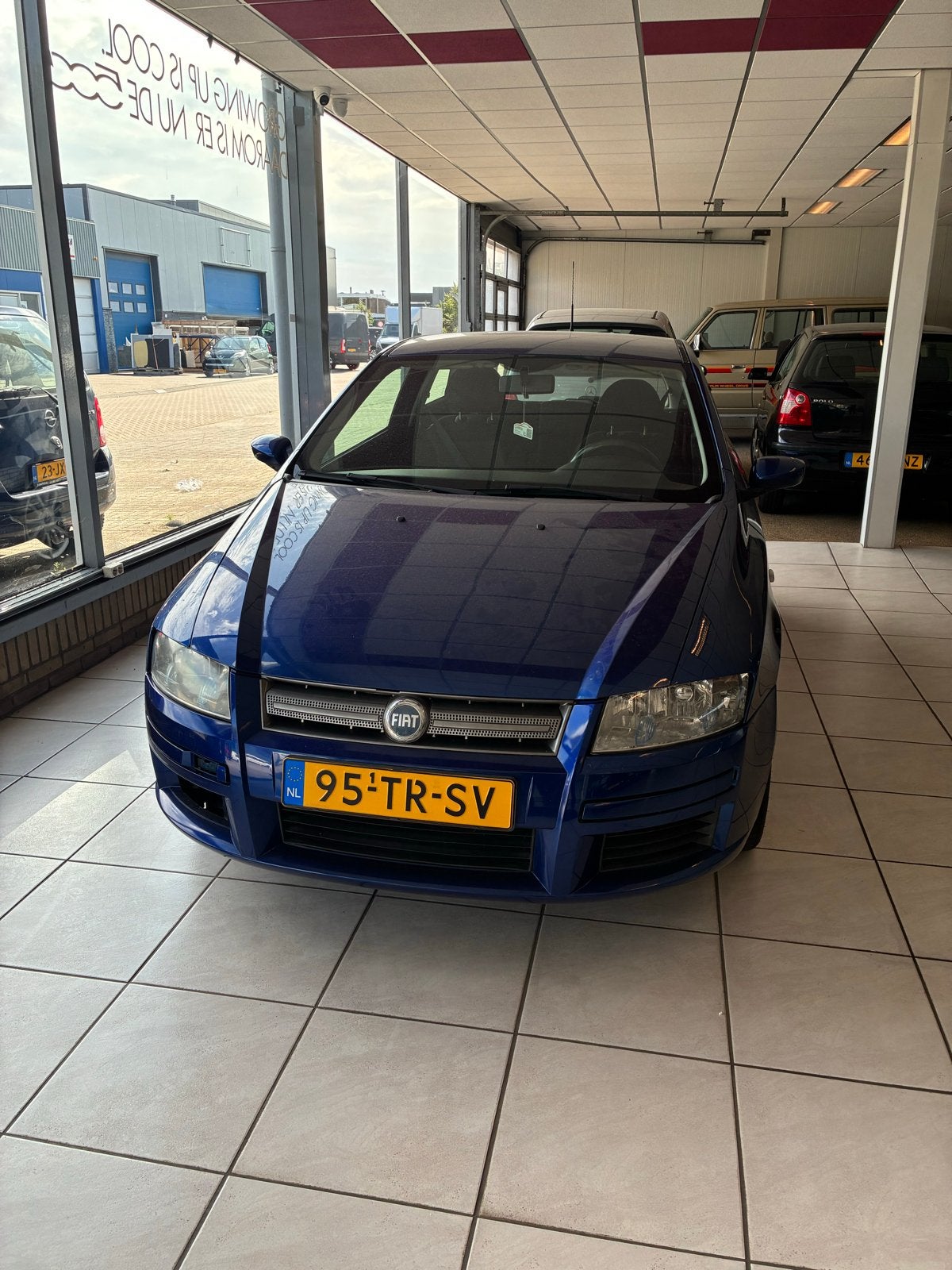 Fiat Stilo 1.6 16V 3DR 2007 Blauw - Elektrische Ramen, Auto's, Voorwielaandrijving, 15 km/l, Blauw, Origineel Nederlands