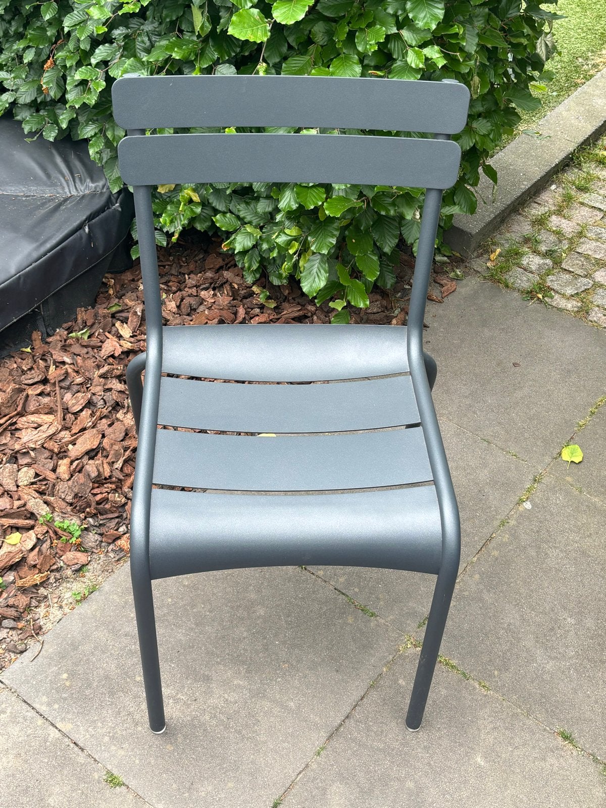 4x Fermob Luxembourg tuinstoelen – antraciet –, Ophalen, Zo goed als nieuw, Aluminium, Stapelbaar