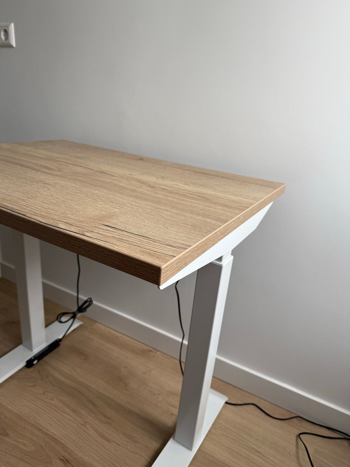Compact elektrisch verstelbaar zit-sta bureau 80x60, Huis en Inrichting, Bureaus, Ophalen, Zit-sta bureau, Hout, 80 cm