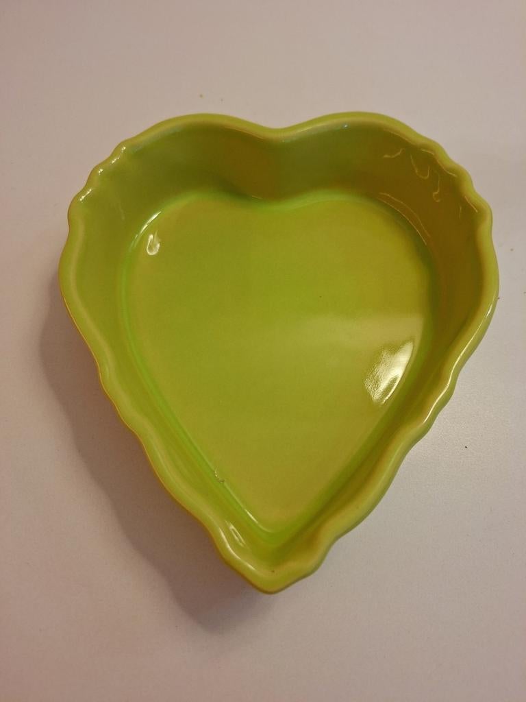 Appolia hartvormige ovenschaal bakvorm limoen groen, Keramiek, Nieuw, Ophalen of Verzenden, Schaal of Schalen