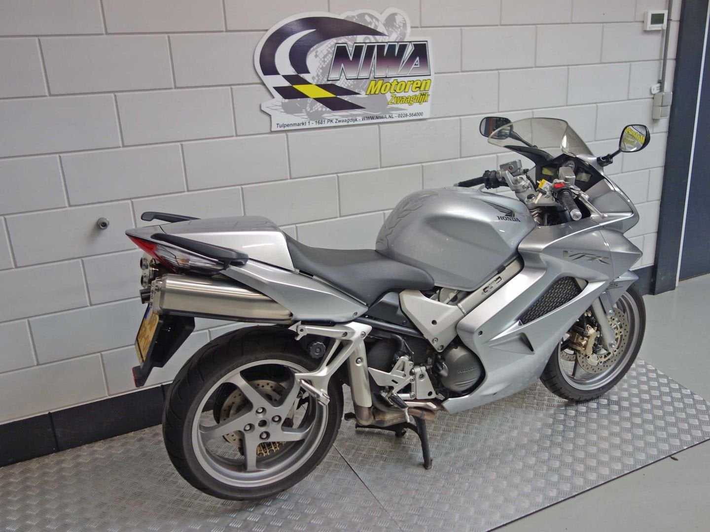 HONDA VFR 800, Motoren, Motoren | Honda, 782 cc, HONDA, 4 cilinders, Motorrijbewijs A