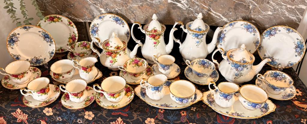 Lot Antiek Royal moonlight rose country rose servies, Ophalen