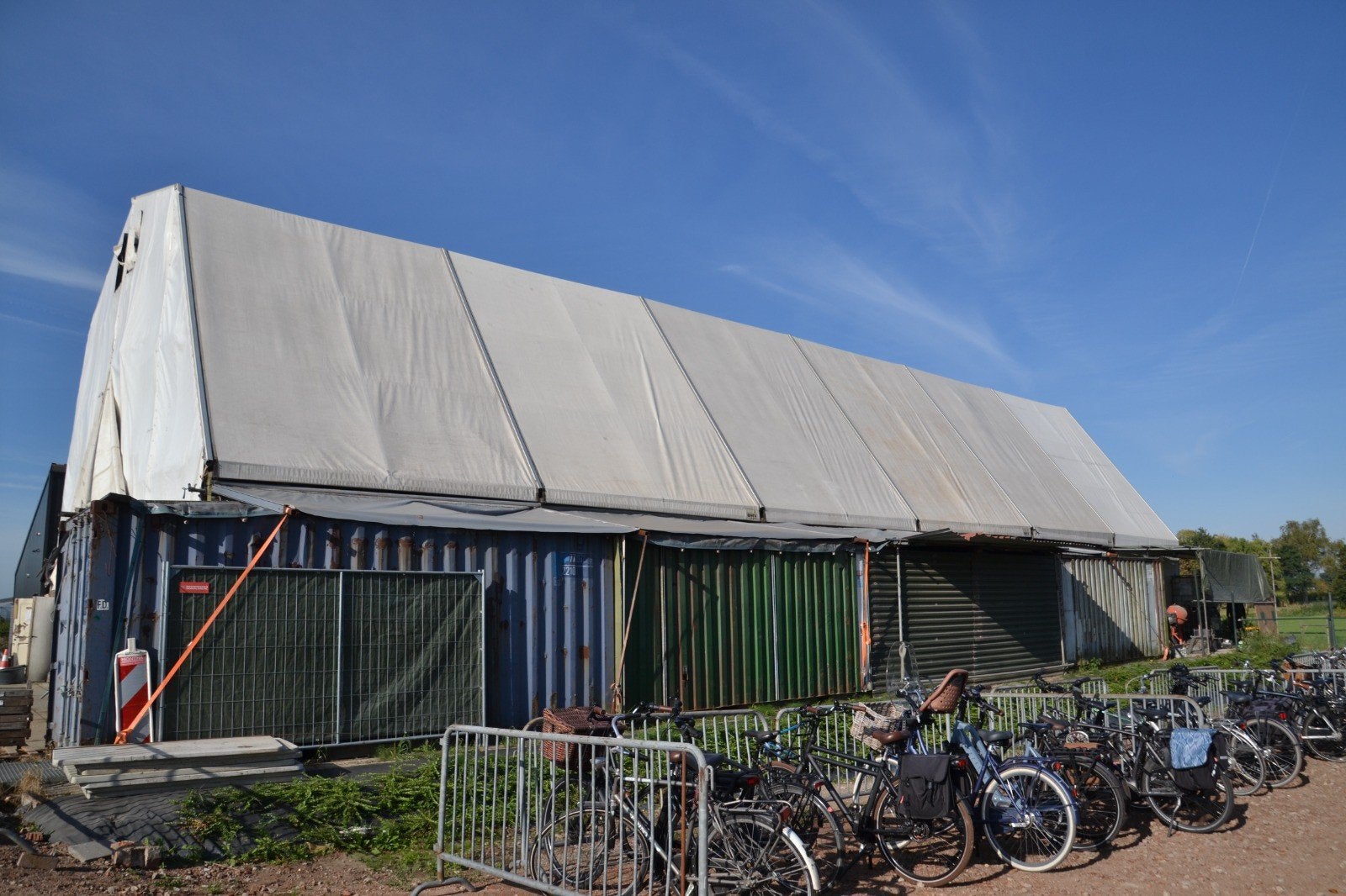 Tentframe met zeilen 16mx30m, Tuin en Terras, Ophalen, Gebruikt, Overige typen, 6 meter of meer