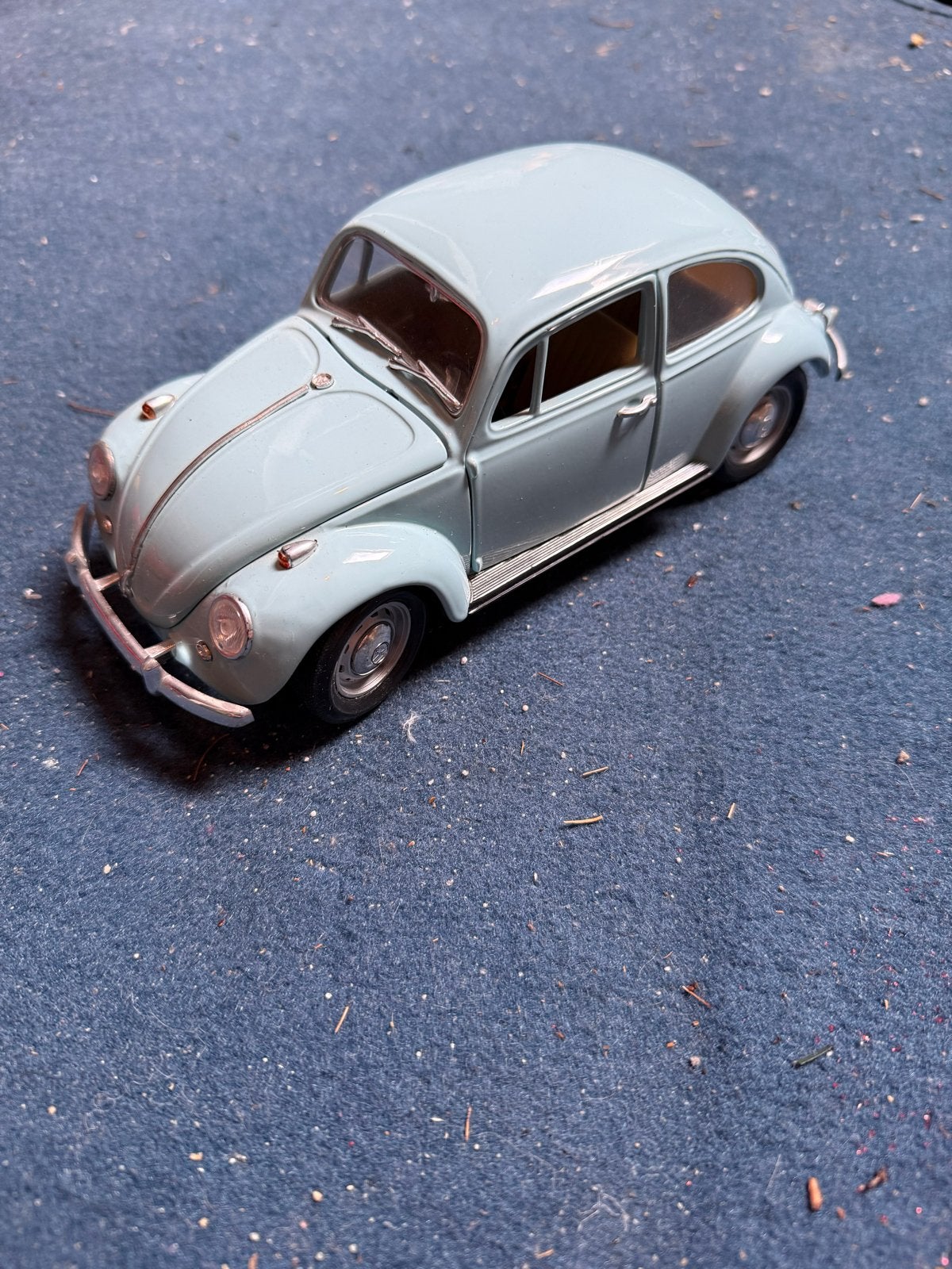 VW Kever 1:18 Modelauto - Lichtblauw, Ophalen of Verzenden, Zo goed als nieuw, Auto, Overige merken
