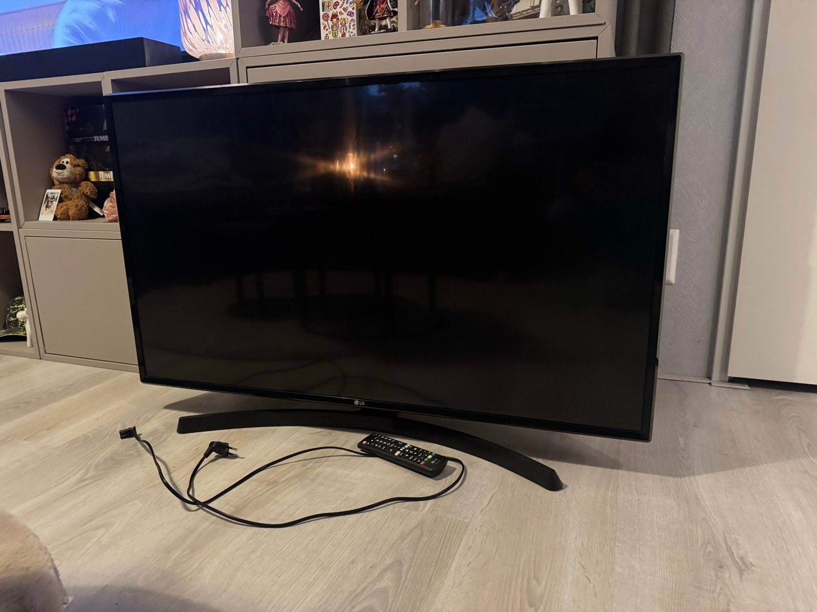 LG 42 inch TV - Prima werkend, Ophalen, 100 cm of meer, 4k (UHD), Gebruikt
