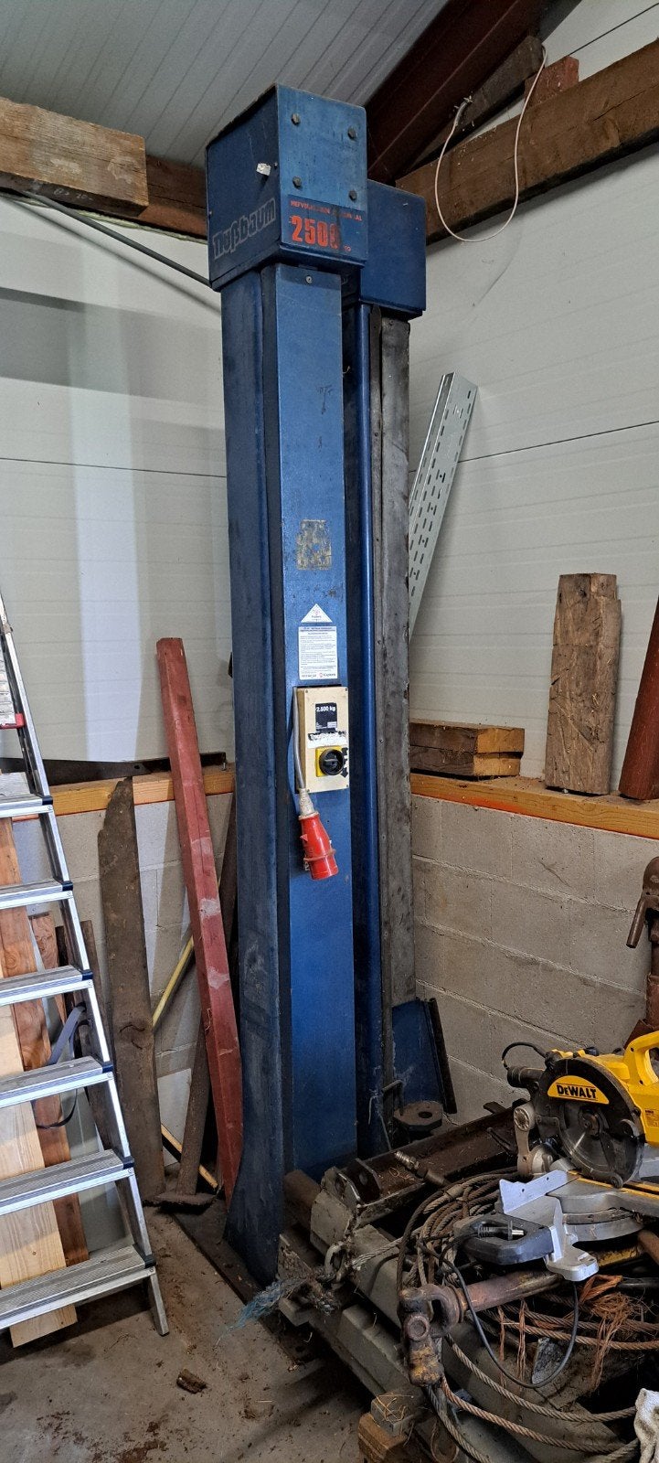 Nussbaum 2.500 kg  2 kolom hefbrug, Ophalen