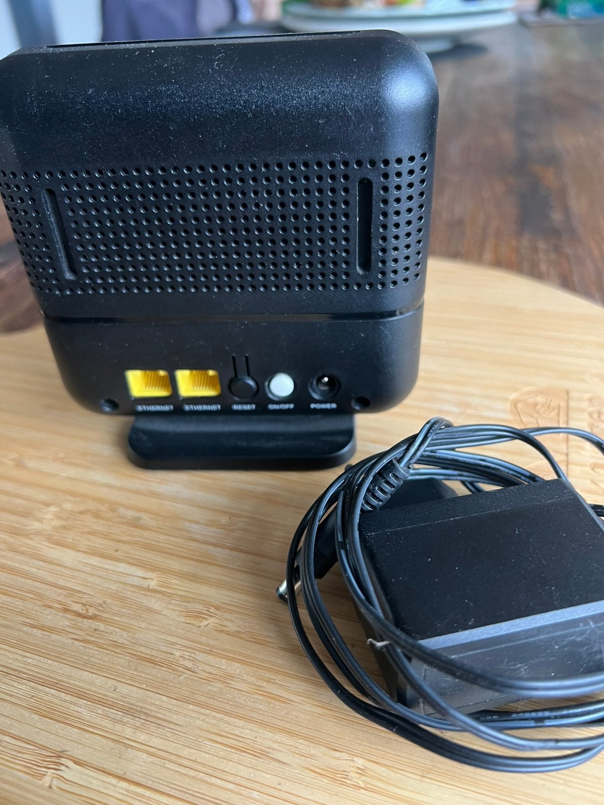 Experia WiFi Router - KPN, Ophalen of Verzenden, Zo goed als nieuw, Router
