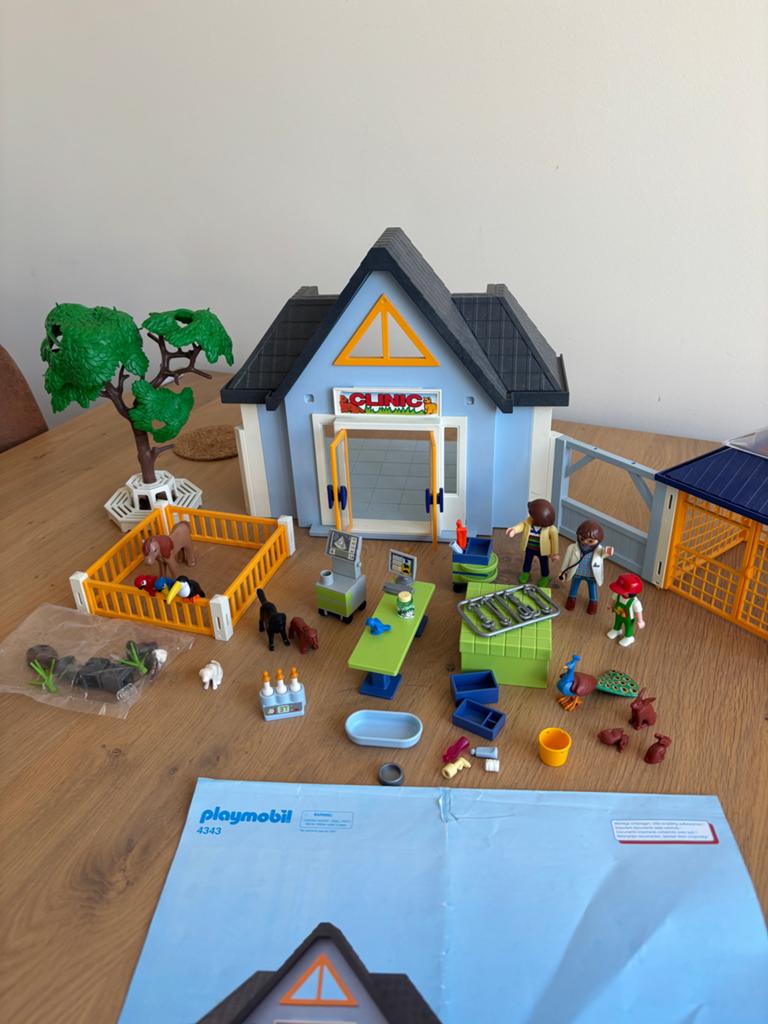 Playmobil 4343 Dierenkliniek met veel accessoires, Ophalen of Verzenden, Gebruikt, Los playmobil