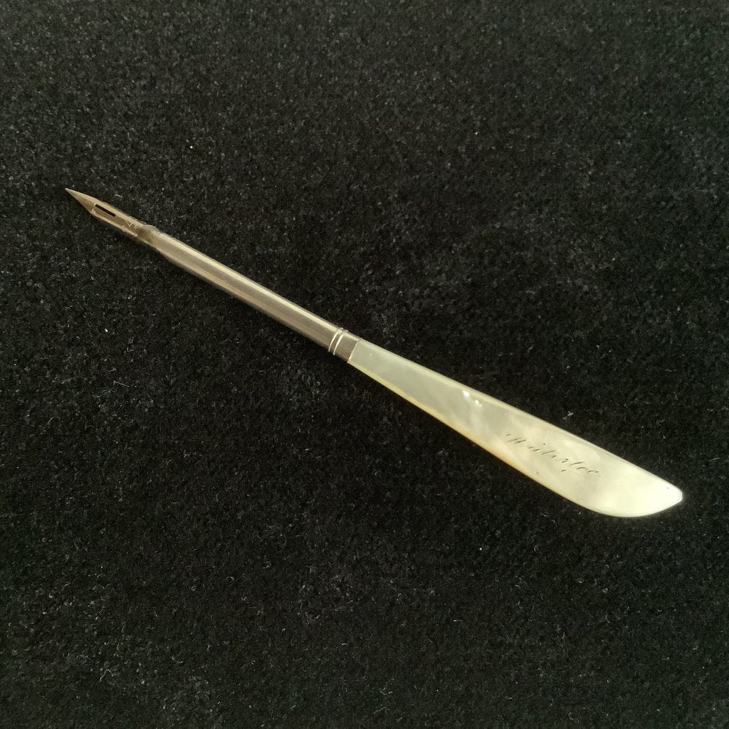 antiek victoriaans parelmoer inktpennetje Waterloo 17 cm, Antiek en Kunst, Ophalen of Verzenden