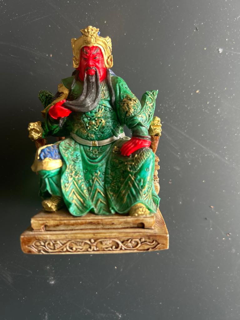 Guan Yu Beeld - Chinese God van Oorlog en Rijkdom, Antiek en Kunst, Minder dan 20 cm, Ophalen of Verzenden, Overige materialen