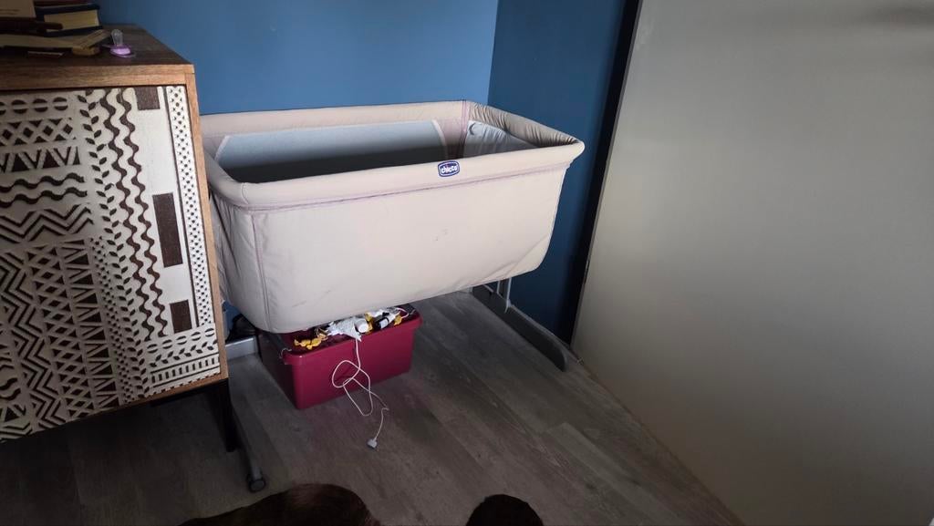 Chicco Next2Me Co-sleeper - Beige, Kinderen en Baby's, Babywiegjes en Ledikanten, Ophalen