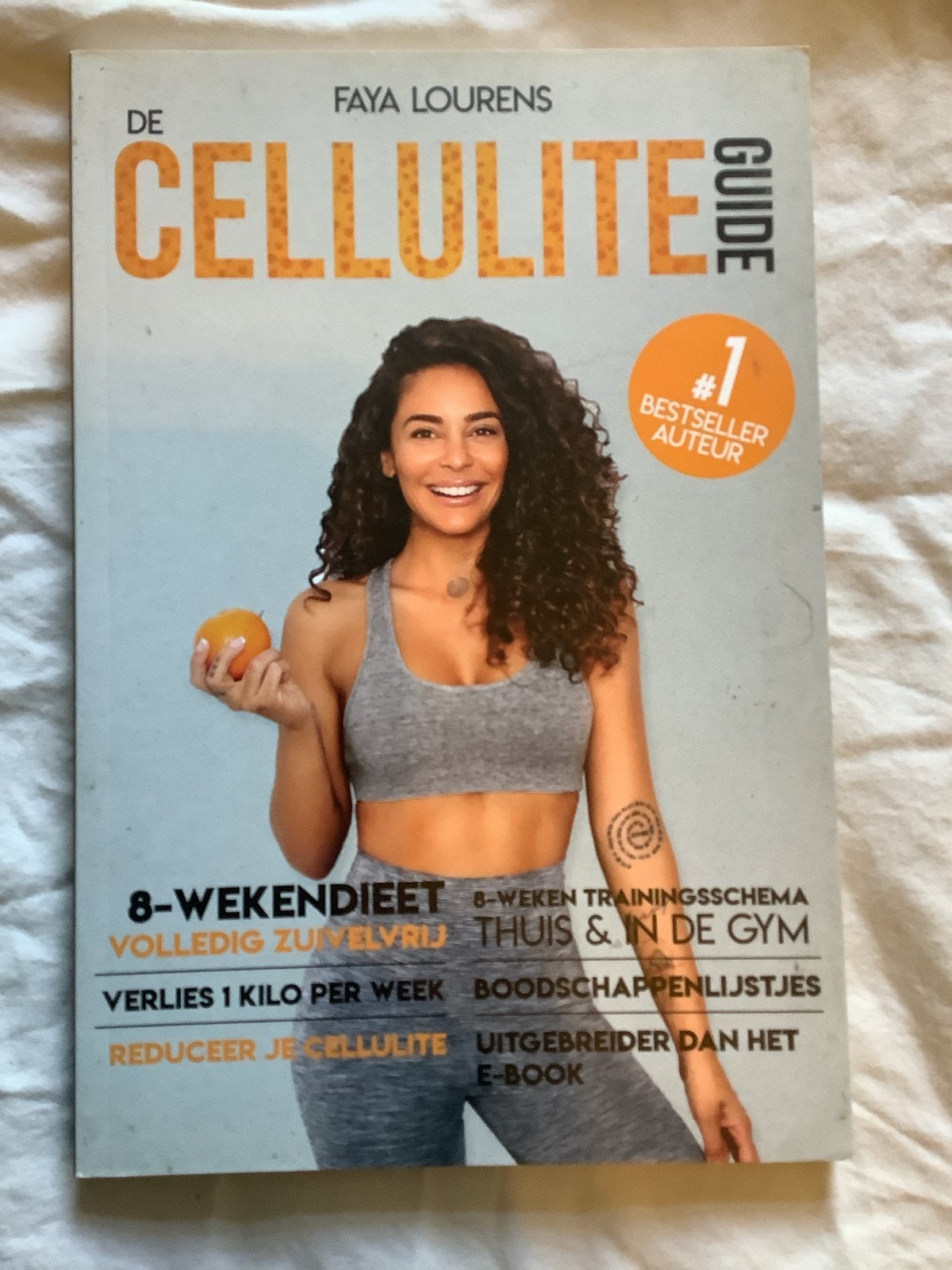 De Cellulite Guide - Faya Lourens, Ophalen of Verzenden, Zo goed als nieuw, Gezondheid en Conditie