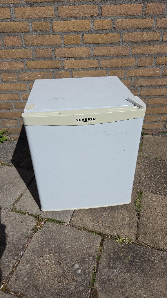 Kleine koelkast, ideaal voor camper/camping/slaapkamer/etc, Ophalen, Gebruikt