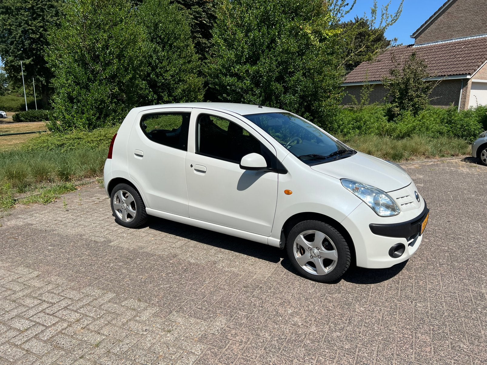 Nissan Pixo 1.0 50KW 5D 2011 Wit, Auto's, Nissan, Particulier, Pixo, Centrale vergrendeling, Benzine, Euro 5, A, Hatchback, Handgeschakeld