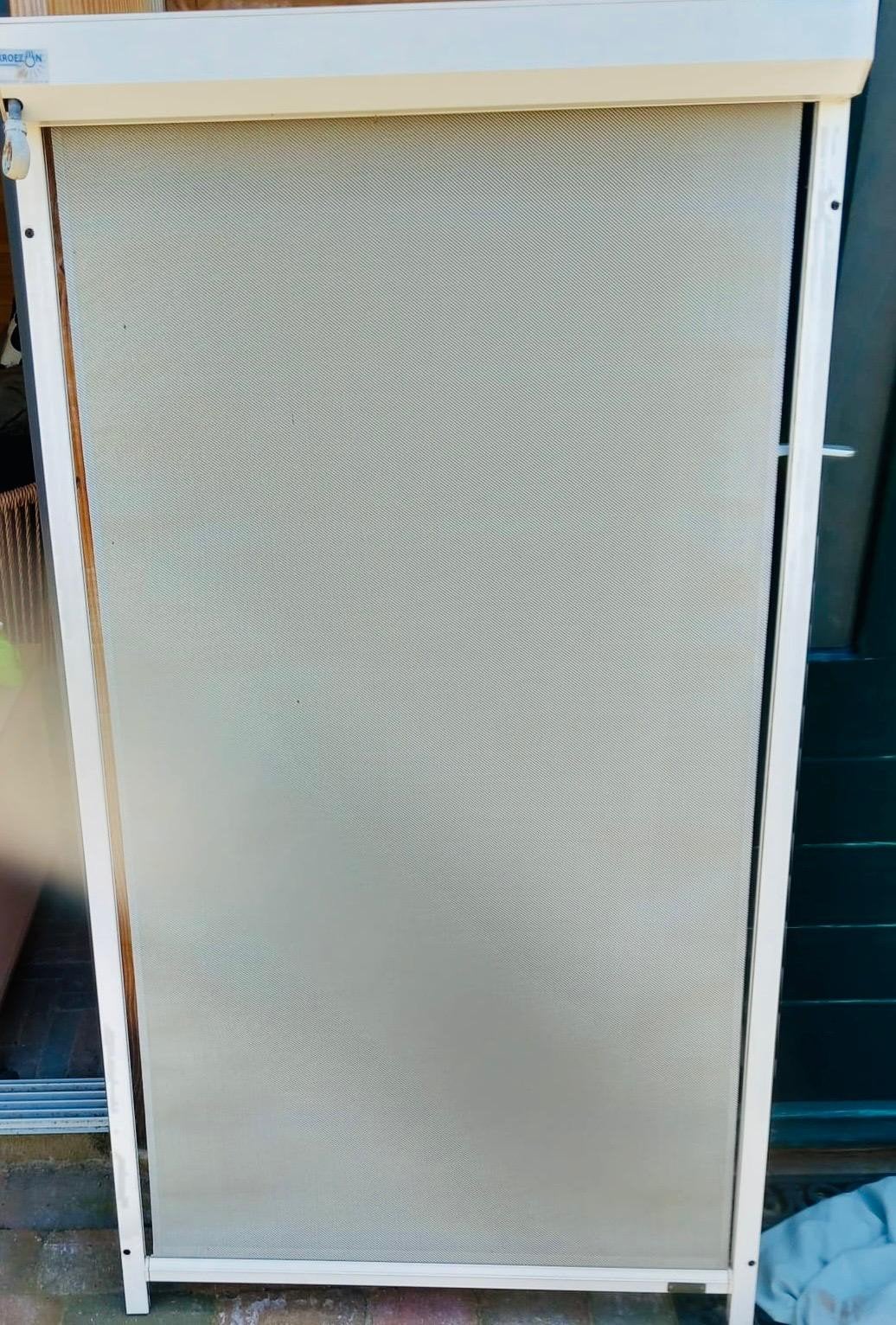Screen - in nette goede staat, Tuin en Terras, Zonneschermen, 150 tot 300 cm, Ophalen, Minder dan 250 cm