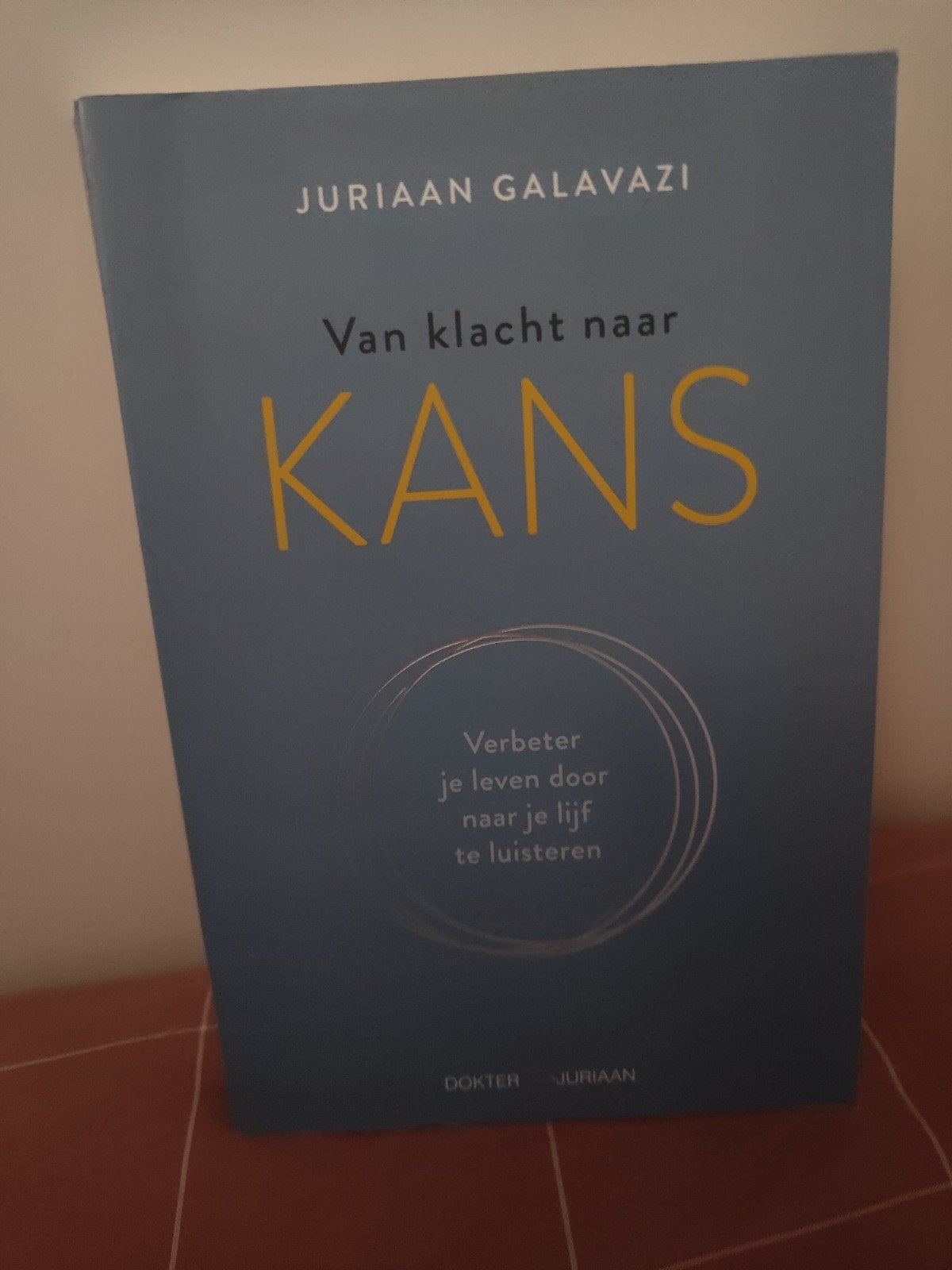 Van klacht naar KANS - Juriaan Galavazi, Boeken, Ophalen of Verzenden, Zo goed als nieuw, Juriaan galavazi
