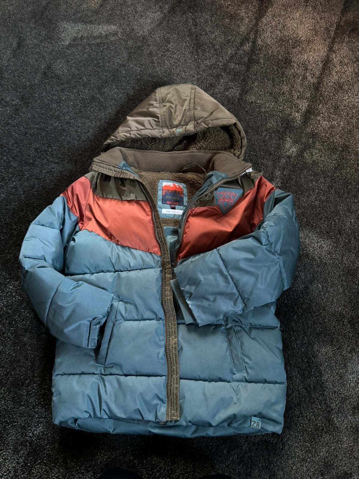 Z8 winterjas 128/134, Kinderen en Baby's, Ophalen of Verzenden, Zo goed als nieuw, Jongen, Jas