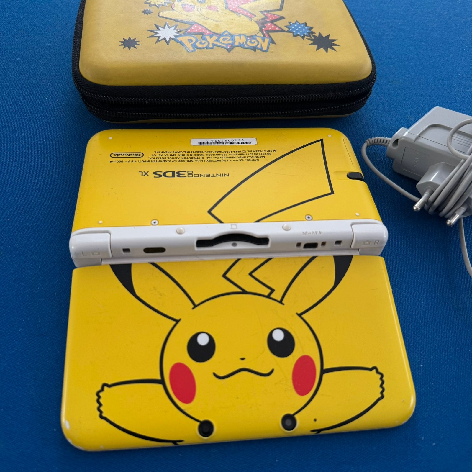 Pikachu Editie 3DS XL 32 GB, Hoesje, Stylus, Oplader, Met games, Geel, 3DS XL, Ophalen of Verzenden