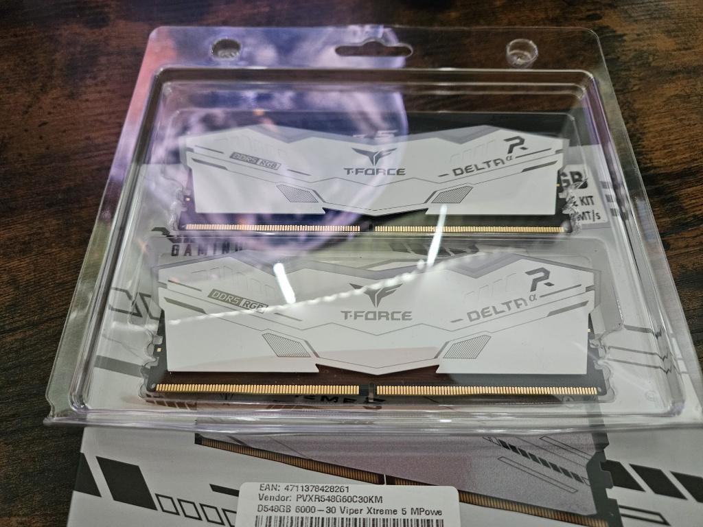 T-Force Delta RGB 32GB DDR5 6.000MT/s,C30 Hynix-M die,2x16GB, 32 GB, Ophalen of Verzenden, Zo goed als nieuw, Desktop