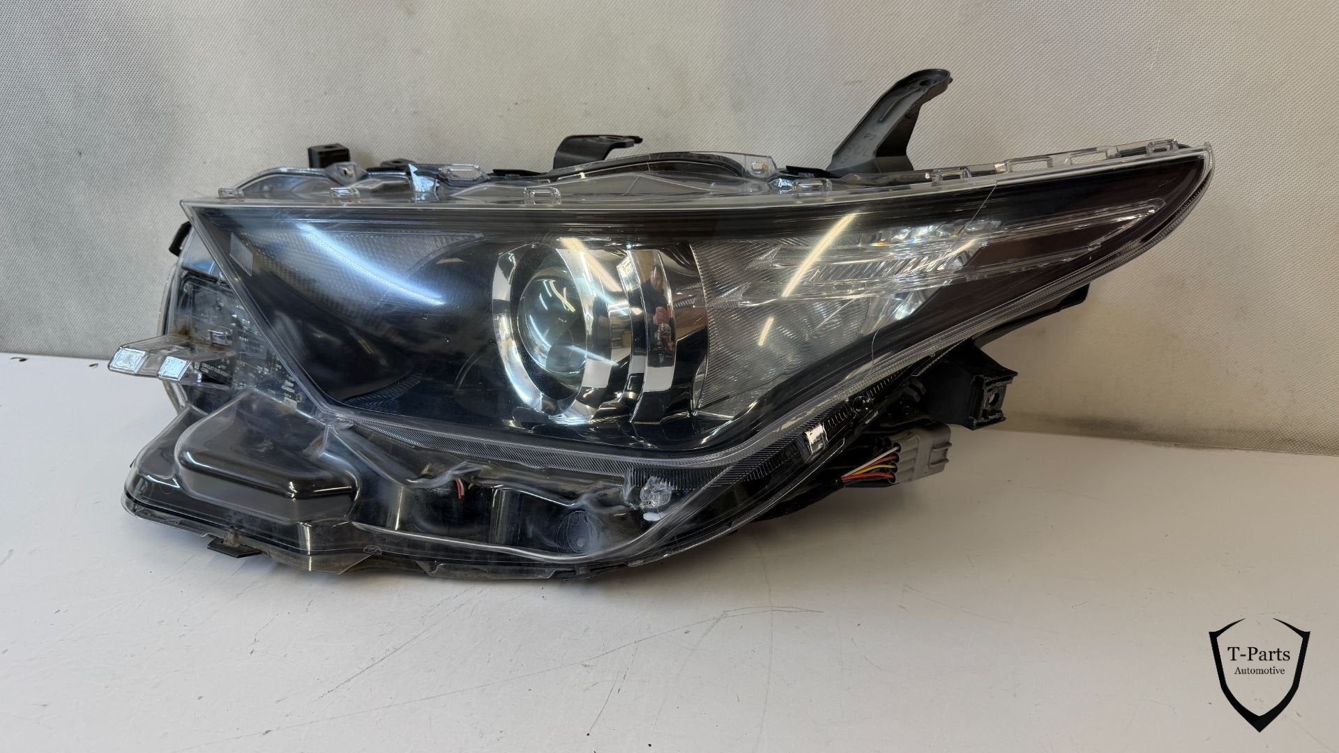 Toyota Auris E180 koplamp links 8115002K30 90070908, Auto-onderdelen, Verlichting, Info@toyota.co.jp, Gebruikt, Toyota Motor Corporation