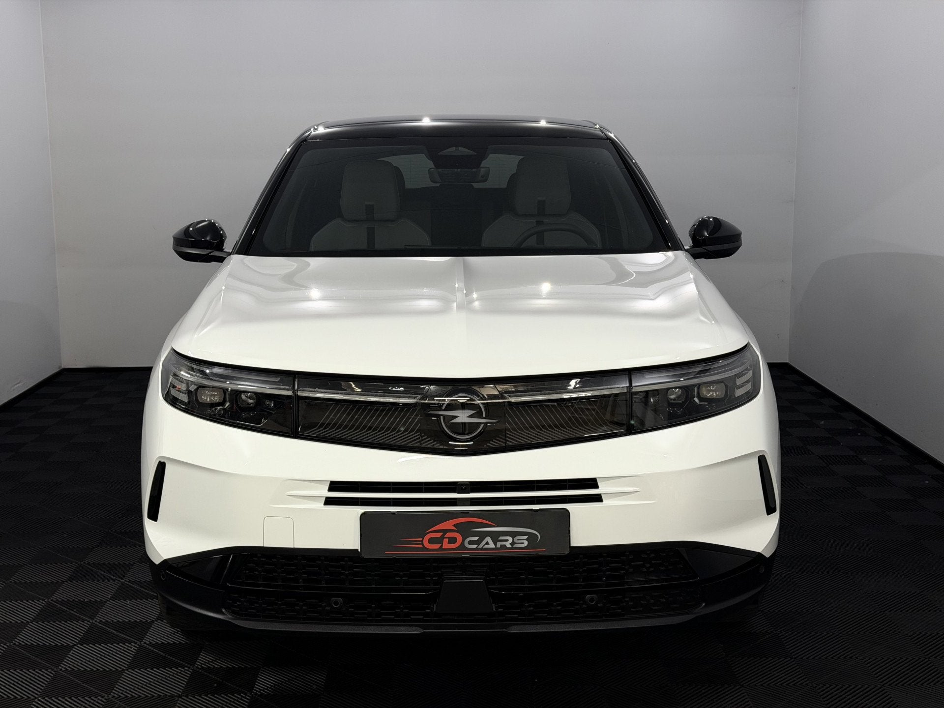 Opel Grandland 1.2 Turbo Hybrid GS-e 360 Camera, Navi, Half, Auto's, 145 pk, Gebruikt, 1199 cc, Leder en Stof