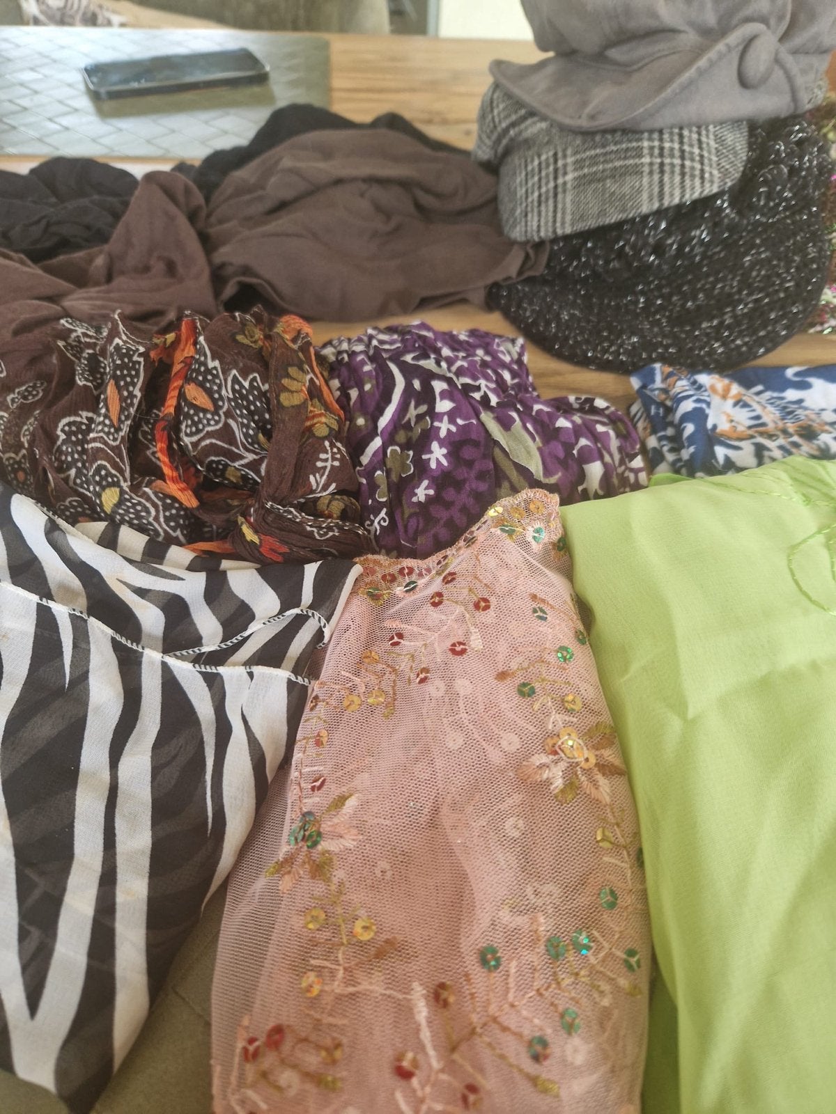 Diverse Shawls - Ook Geschikt als Hoofdbedekking, Kleding | Dames, Ophalen of Verzenden, Gedragen, Maat 46/48 (XL) of groter, Sjaal