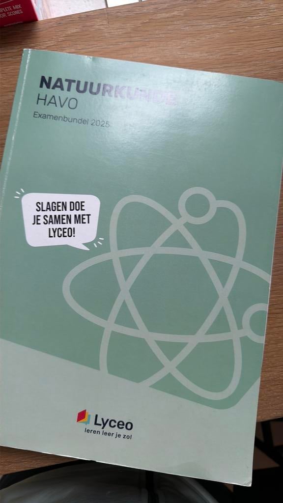 Examenbundel natuurkunde Lyreco 2025, Ophalen of Verzenden, Zo goed als nieuw, VWO, Natuurkunde