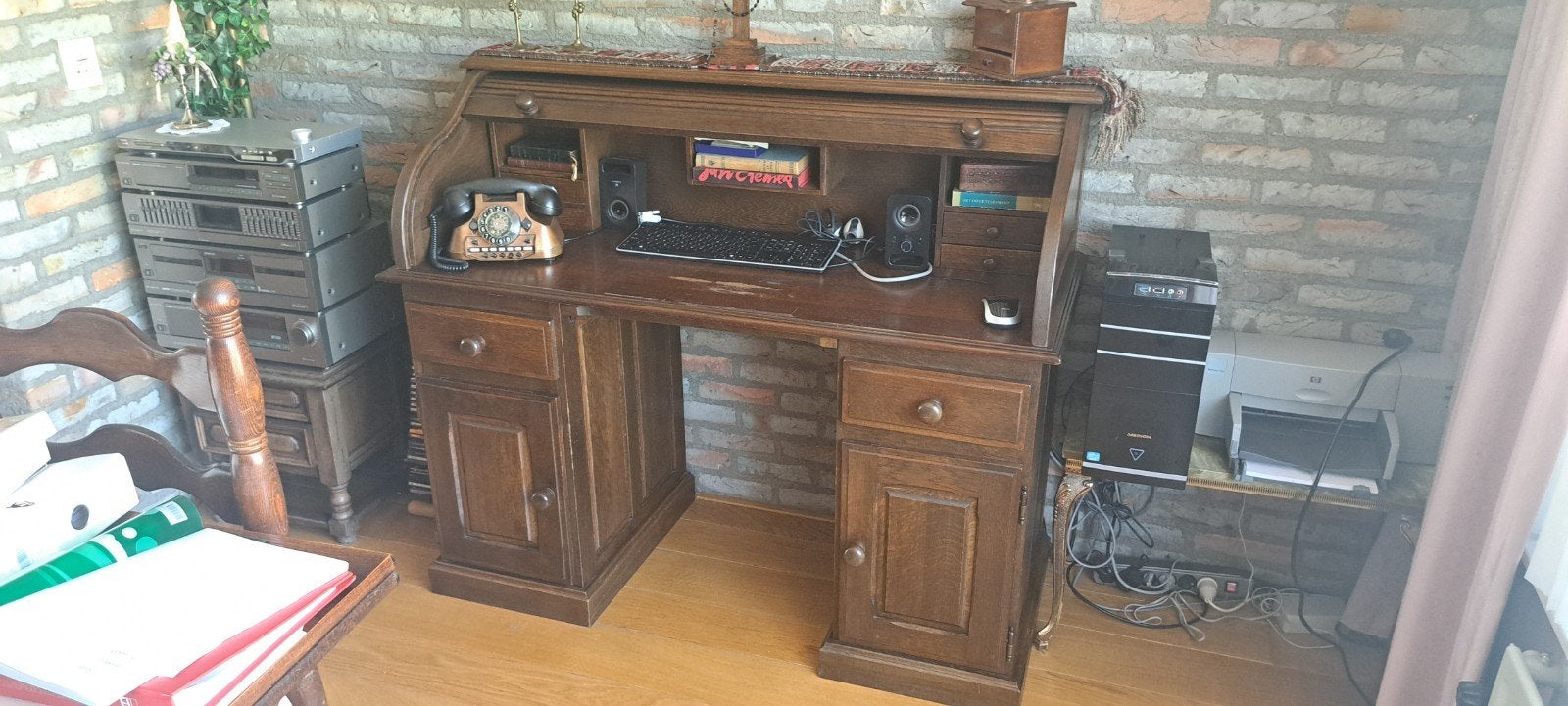 Bureau/ secretaire, Ophalen