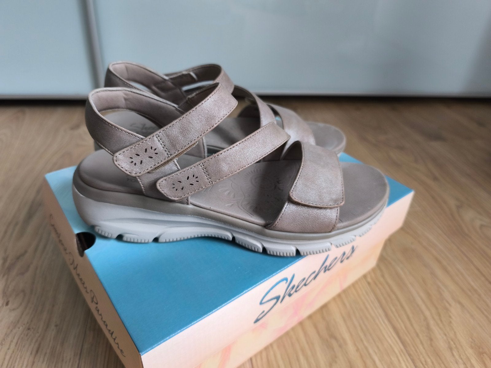 Skechers sandalen maat 38, Skechers, Beige, Zo goed als nieuw, Sandalen of Muiltjes