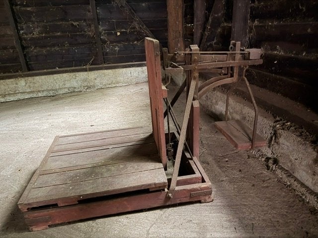 bascule met gewichten, Ophalen