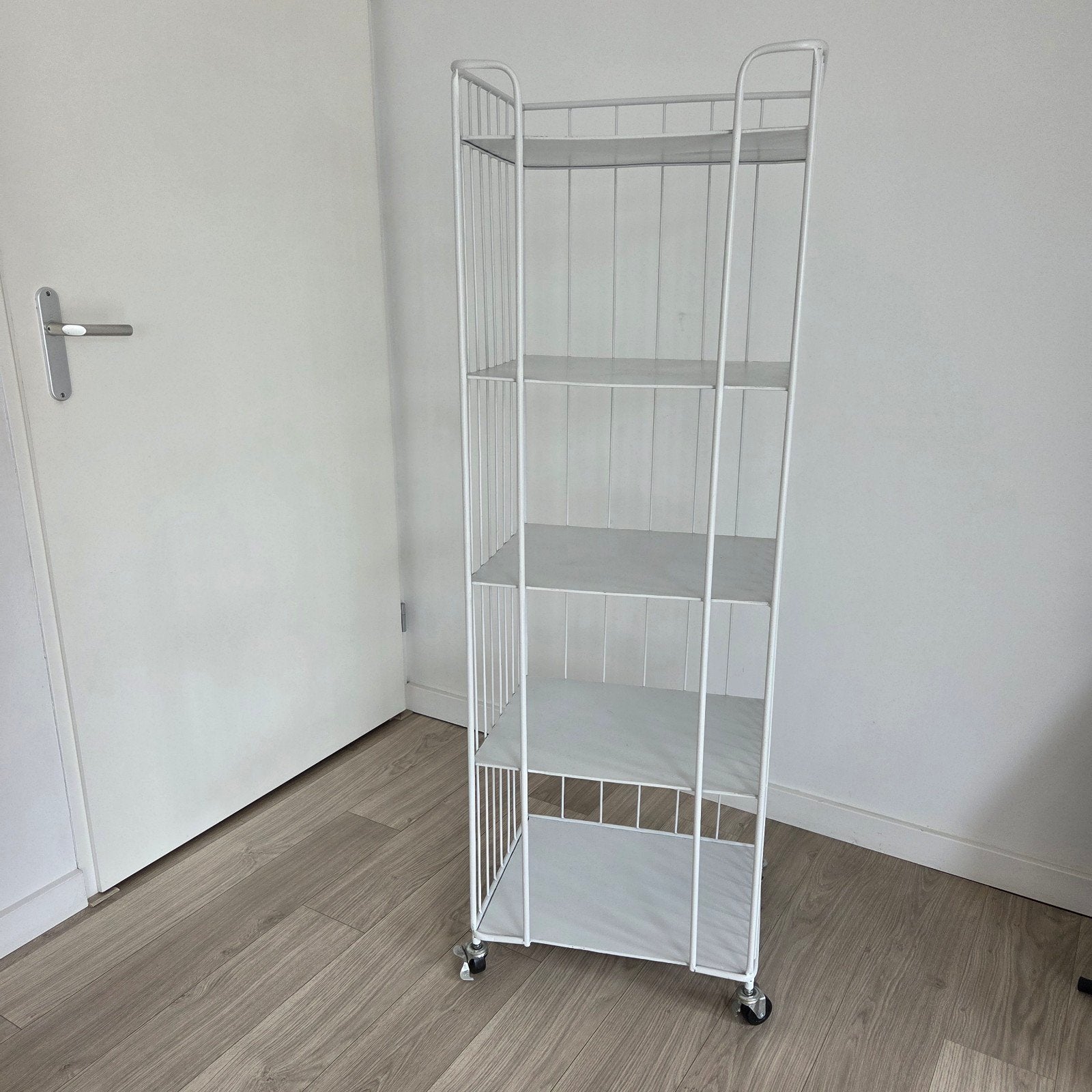 Metalen opbergrek op wieltjes – wit, Huis en Inrichting, Ophalen, Gebruikt