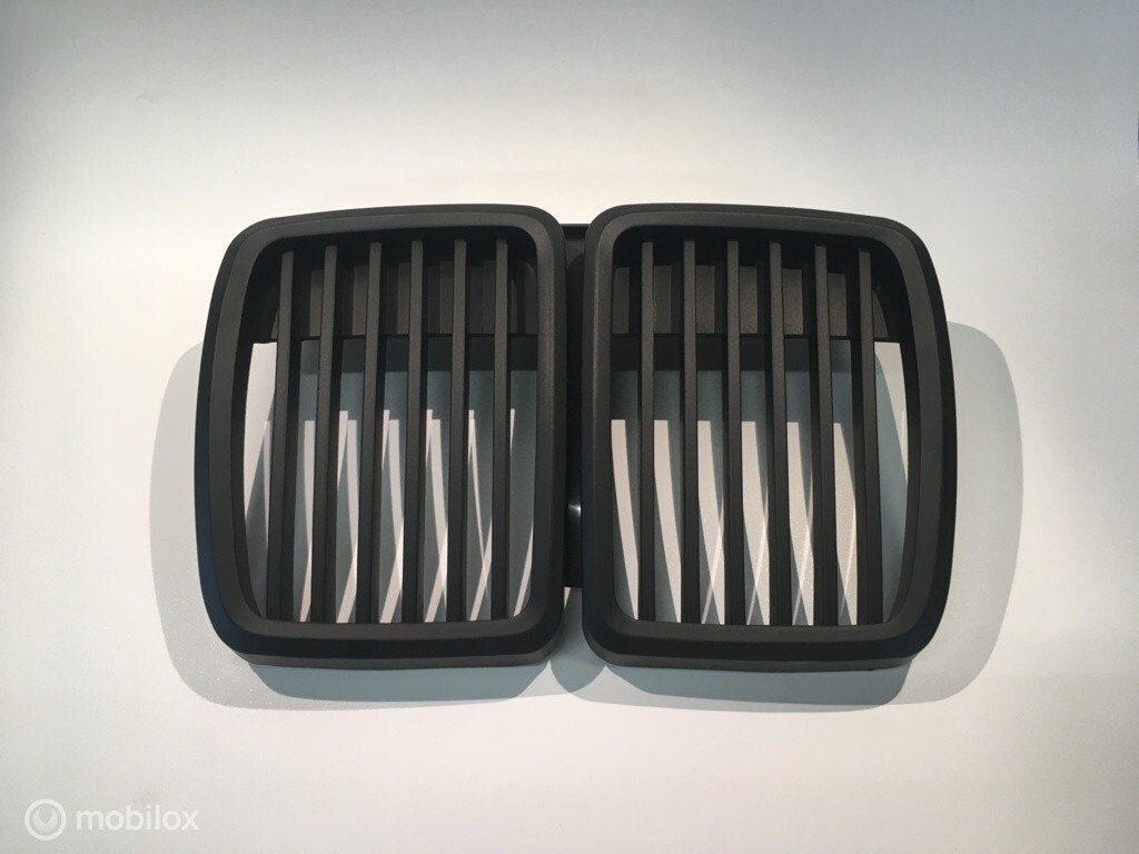 Grille zwart BMW 3-serie E30 ('83-'92), Auto-onderdelen, Carrosserie en Plaatwerk, Nieuw, Ophalen of Verzenden, BMW, BMW