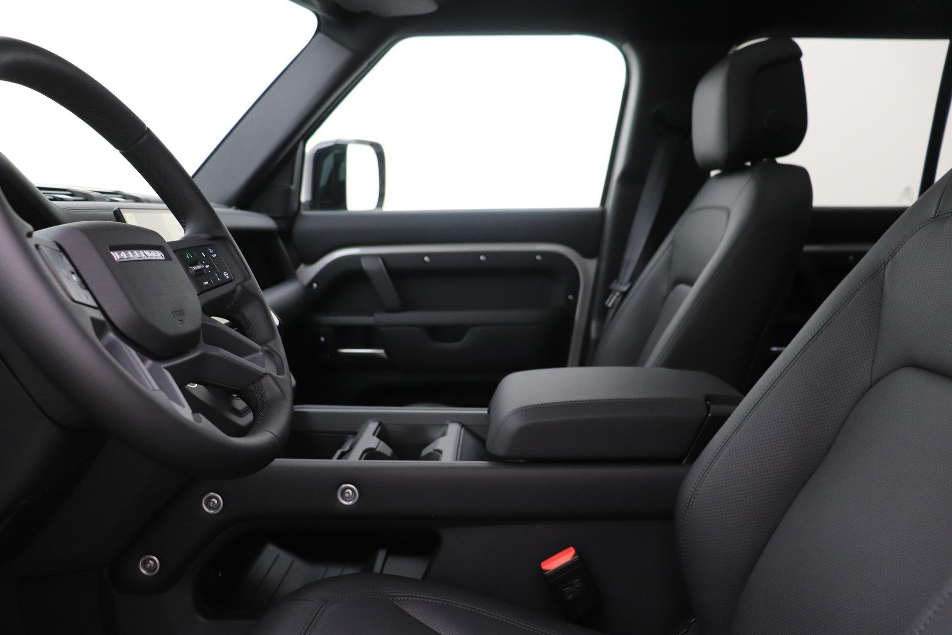 Land Rover Defender 110 P300e X-Dynamic HSE | MY26 | Luchtve, Auto's, Automaat, Stof, Gebruikt, 4 cilinders