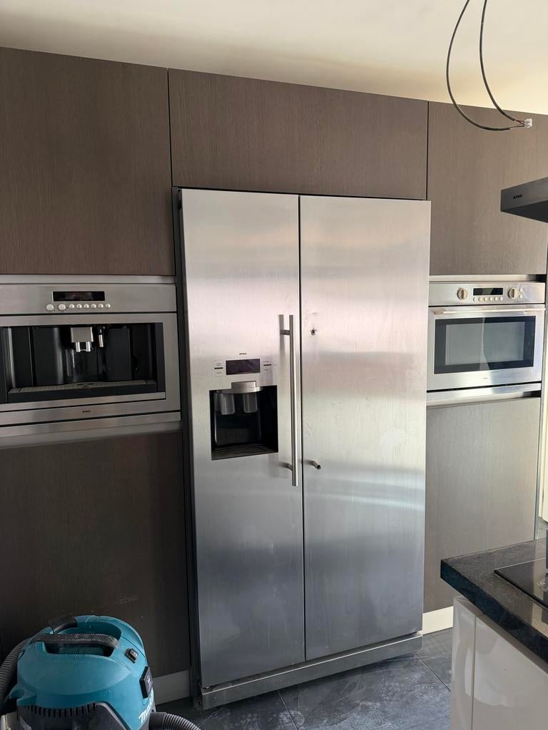 ATAG Amerikaanse koelkast, koffiezetapparaat en oven, Ophalen, Gebruikt, 200 liter of meer, 60 cm of meer