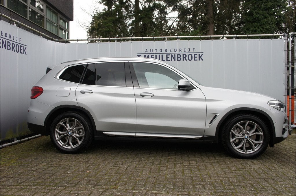 BMW X3 xDrive30i, Panoramadak, Head up (bj 2018, automaat), Auto's, 1998 cc, Gebruikt, Zwart, 4 cilinders