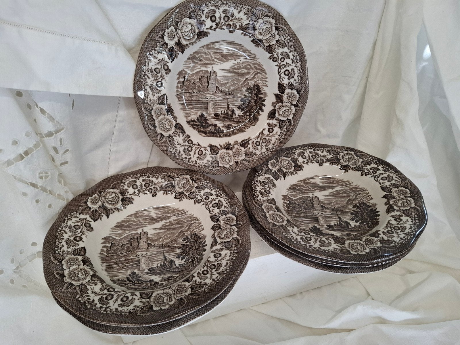 7 Diepe Vintage Borden Scottish Lochs Unicorn Tableware, Antiek en Kunst, Antiek | Servies los, Ophalen of Verzenden