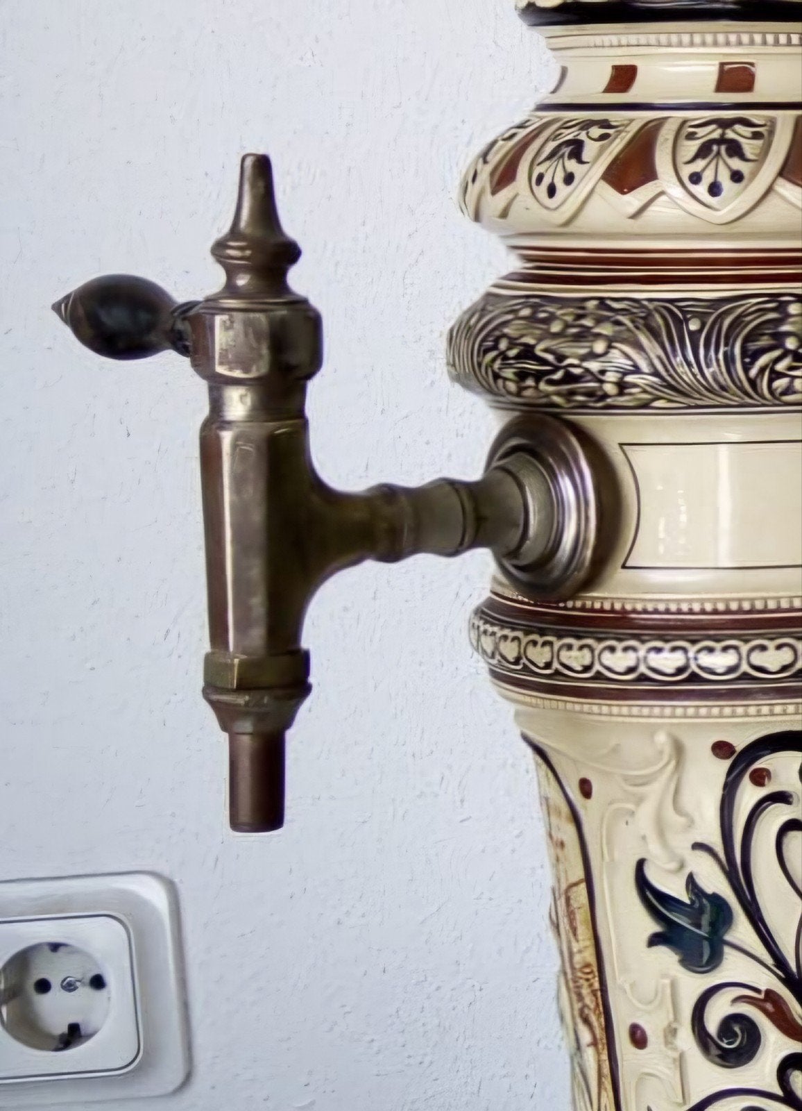 Gezocht antieke tapkraan, Ophalen of Verzenden