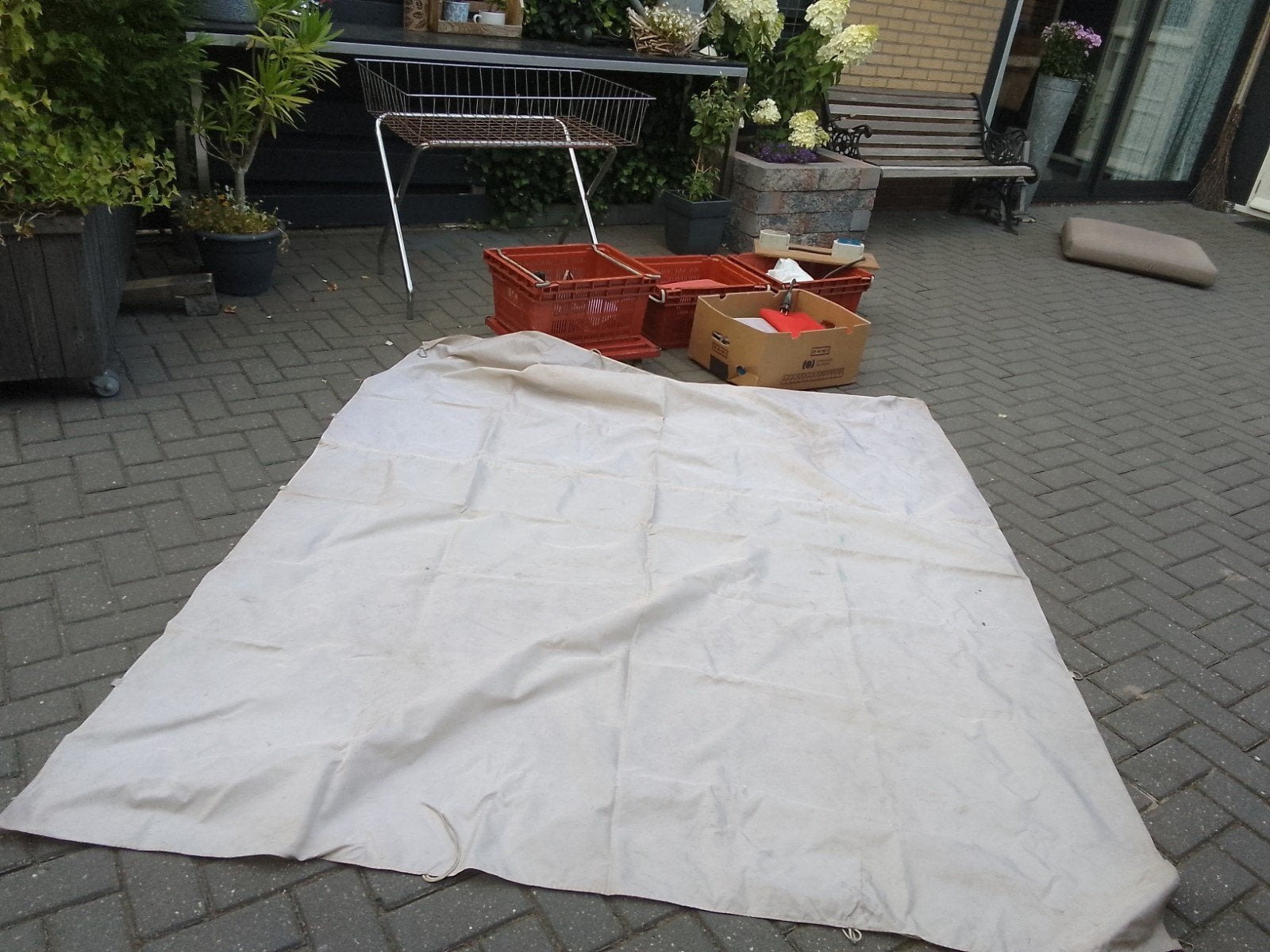 Markt spullen., Ophalen