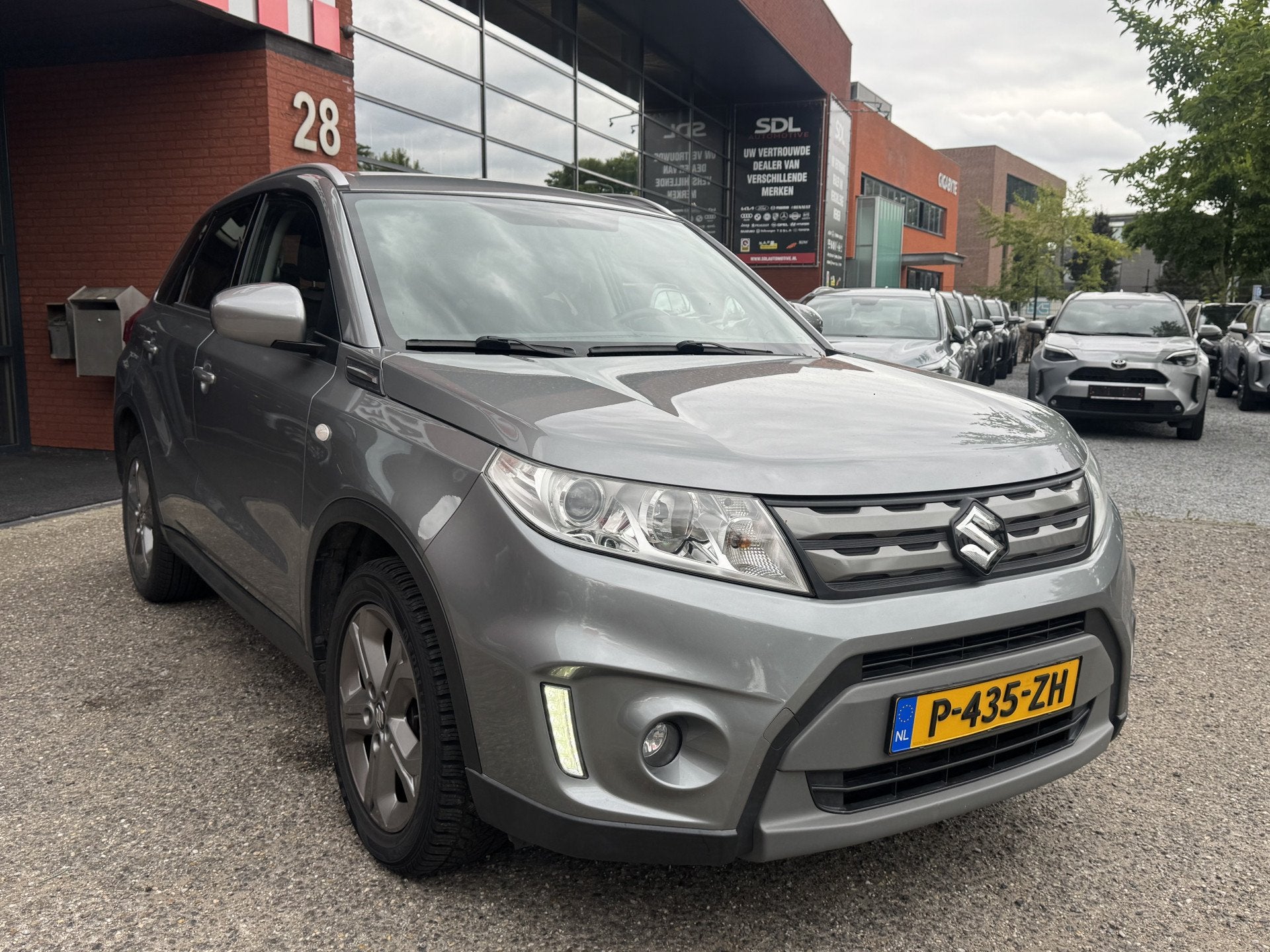 Suzuki Vitara 1.6 Exclusive // TREKHAAK // NAVI // CLIMA //, Dealer onderhouden, Stof, Gebruikt, 4 cilinders