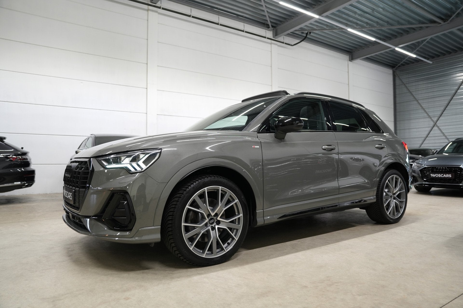 Audi Q3 45 TFSI 230PK quattro S Line * Pano - Trekhaak - B&O, Auto's, Dealer onderhouden, Leder en Stof, Vierwielaandrijving, SUV of Terreinwagen