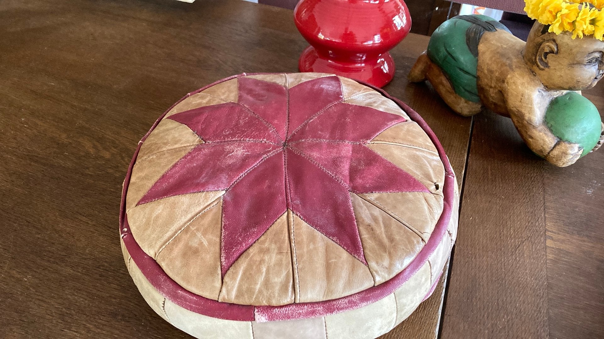 Retro/ hippy poef, Ophalen of Verzenden, Zo goed als nieuw, Rond, Minder dan 50 cm