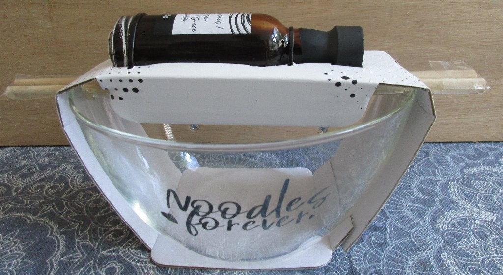 nieuw !!! Giftset noodles met saus en eetstokjes, Huis en Inrichting, Ophalen of Verzenden, Nieuw