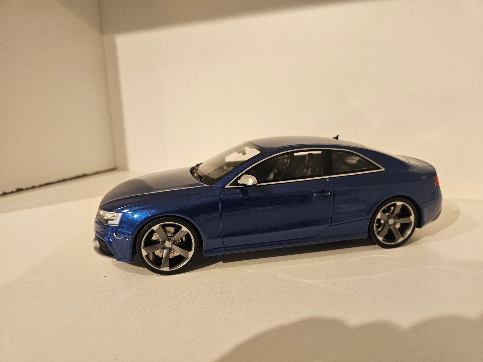 GT SPIRIT ZM018 AUDI RS5 COUPÉ 1:18 SUPER ZELDZAAM, Ophalen of Verzenden, Zo goed als nieuw, Auto, Overige merken